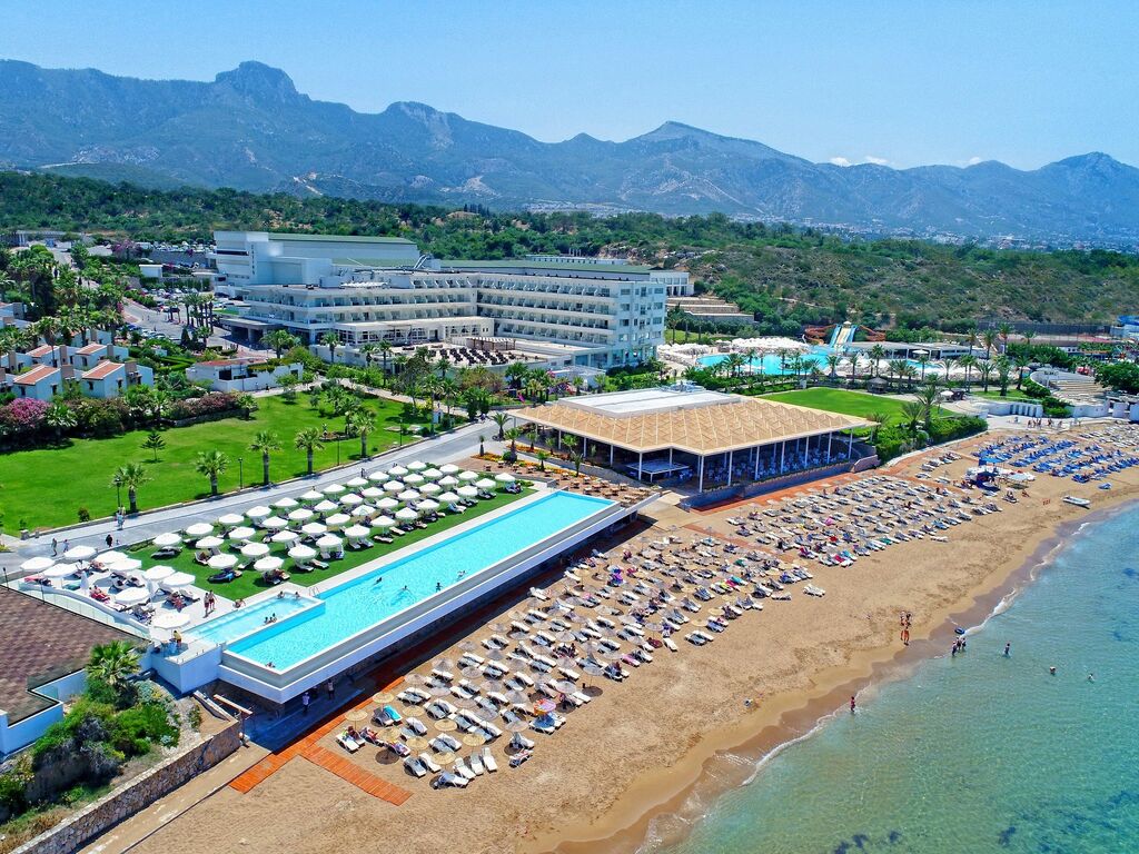 Acapulco Resort Convention Hotel