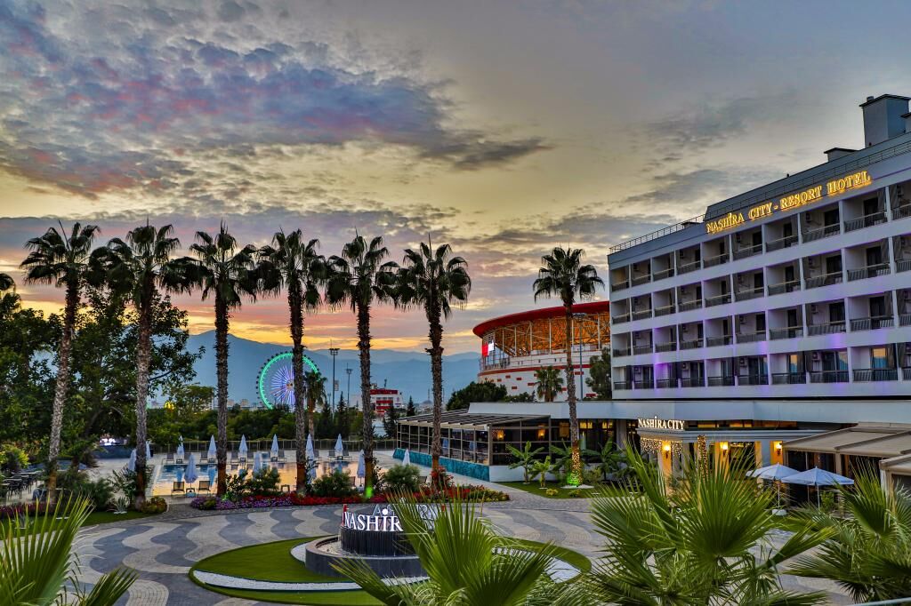 Nashira City Resort Hotel Antalya