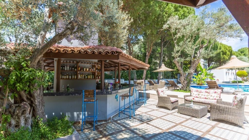 Risus Garden Marina Hotel