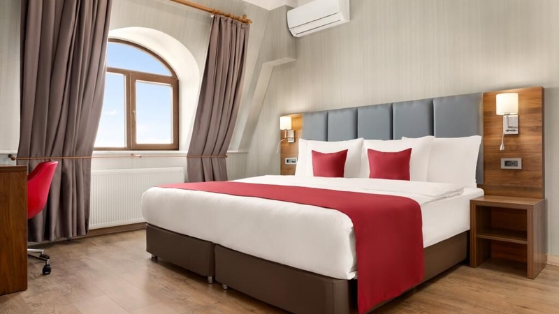 Ramada by Wyndham Van