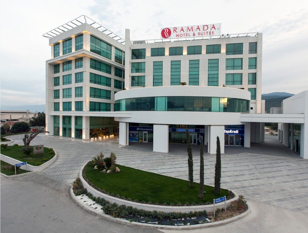 Ramada Hotel Suites Kemalpaşa