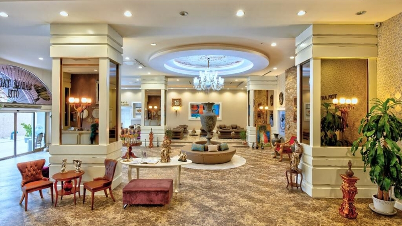 Madame Tadia Otel