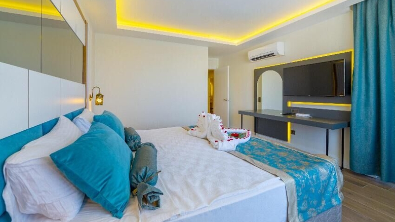 Algora Halal Hotel