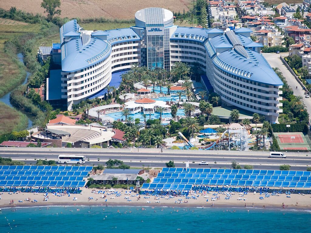 Crystal Admiral Resort Suites Spa