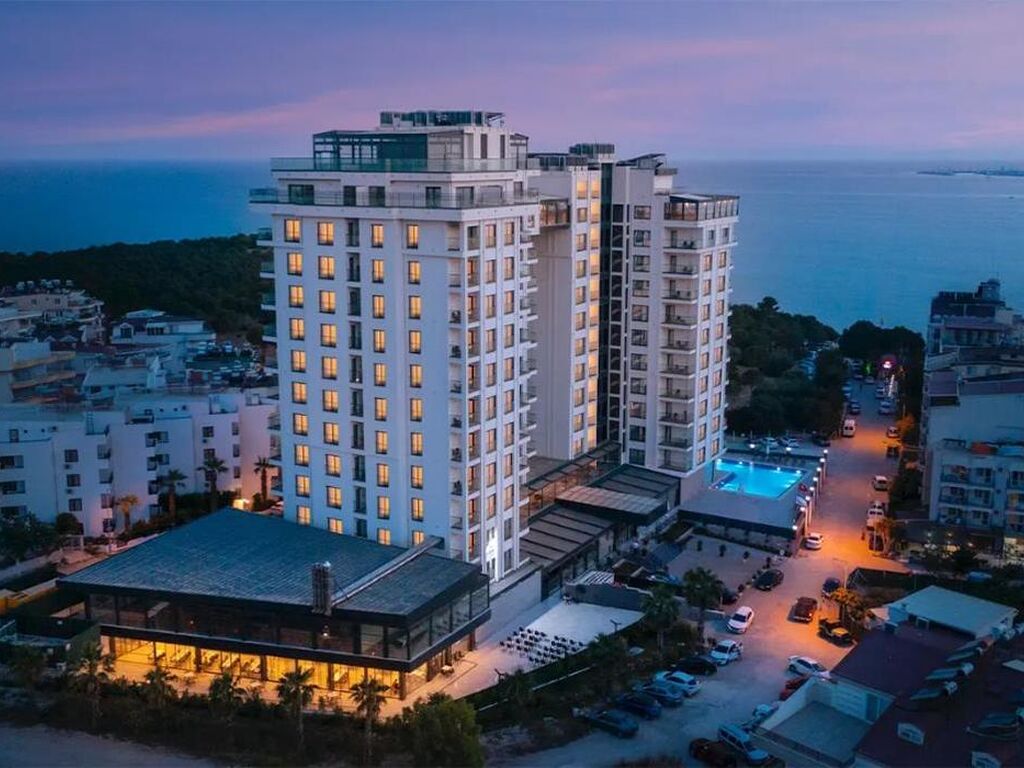 City Point Beach Spa Hotel