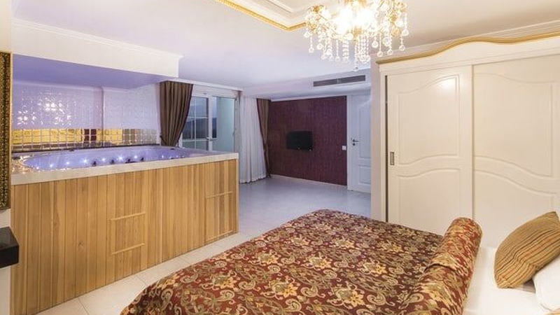 Modern Saraylar Luxury Suite Residence