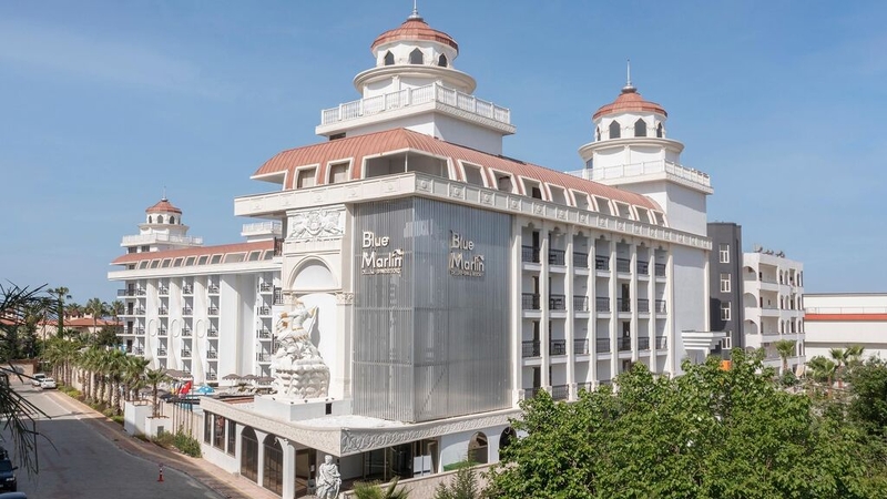 Blue Marlin Deluxe Spa & Resort
