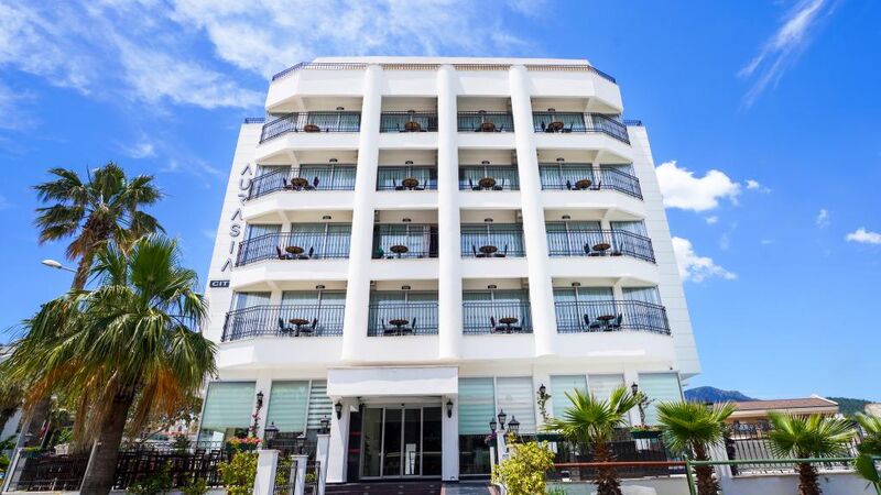 Aurasia Sea Side Hotel