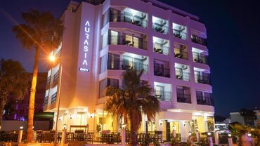 Aurasia Sea Side Hotel