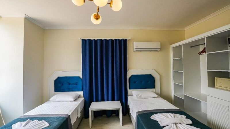 Blue Pearl Hotel Villas