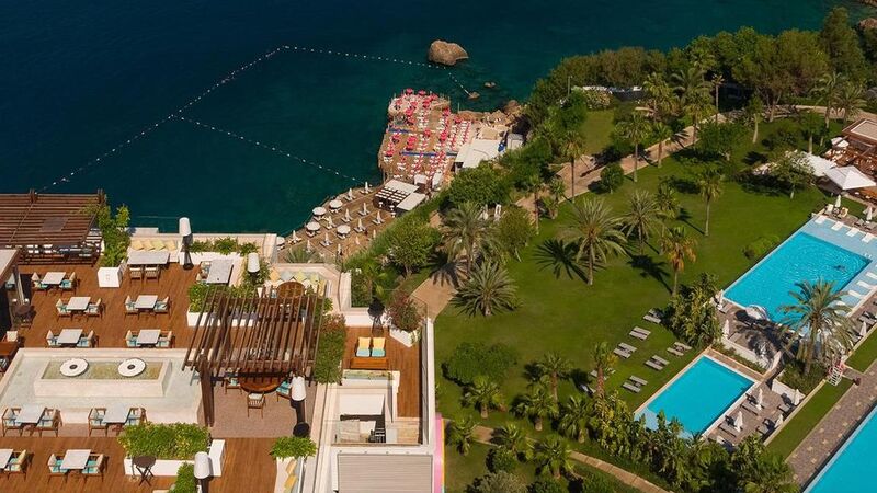 Akra V Hotel