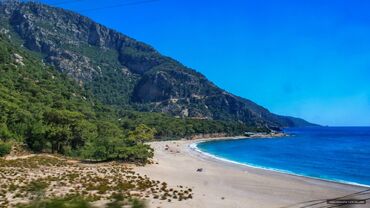 Montebello Deluxe Hotel