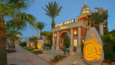 Antique Roman Palace Museum Hotel