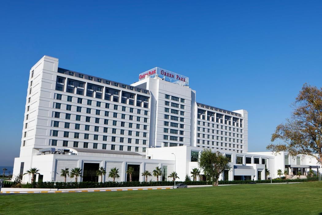 The Green Park Pendik