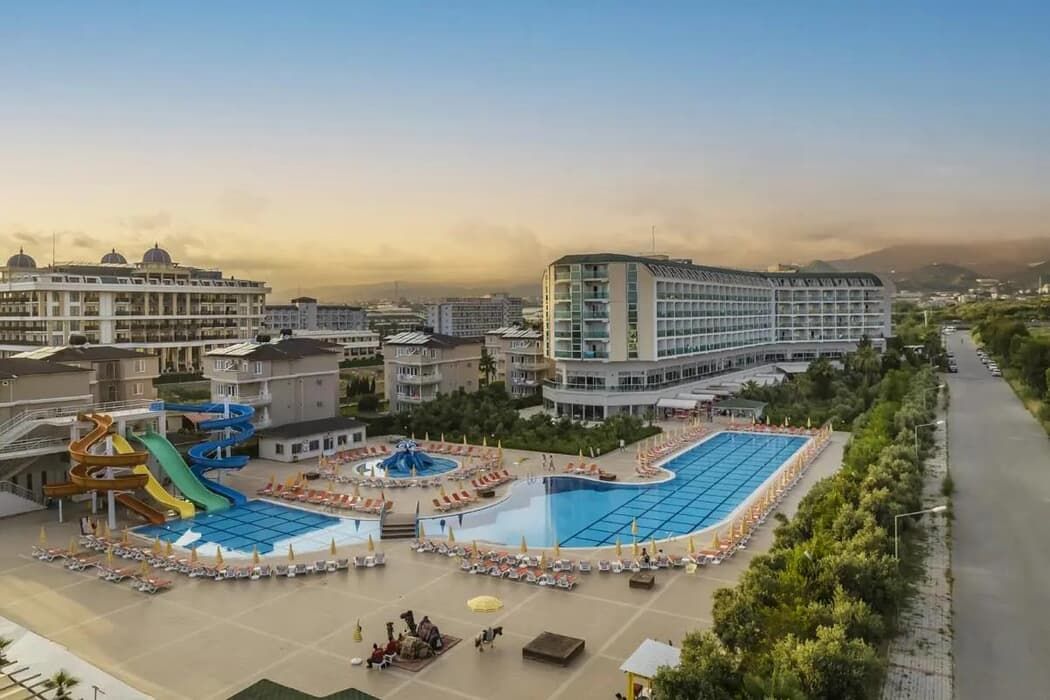 Hedef Beach Resort Spa