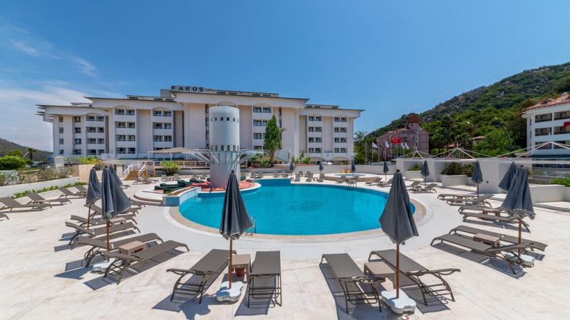 Faros Premium Beach Hotel