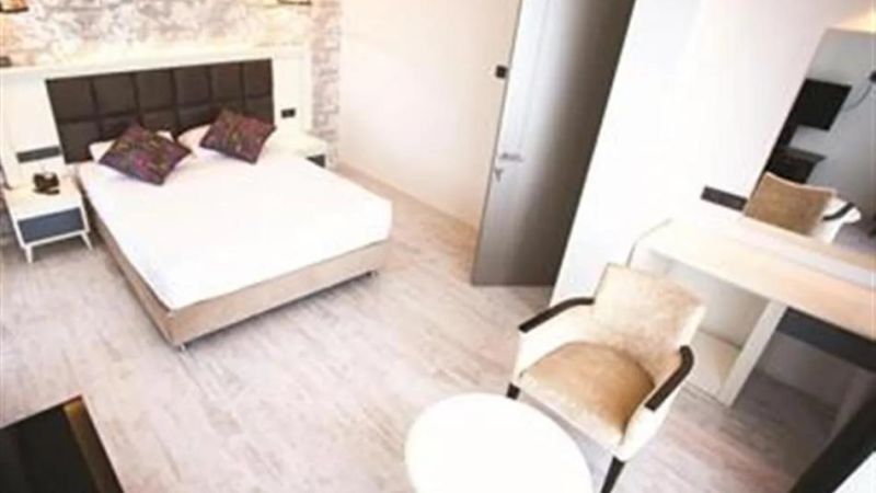 Calamie Hotel Beach Club