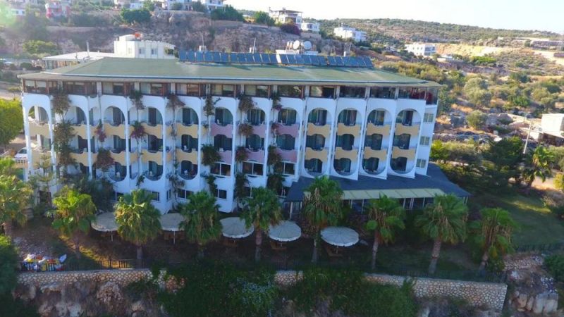 Calamie Hotel Beach Club