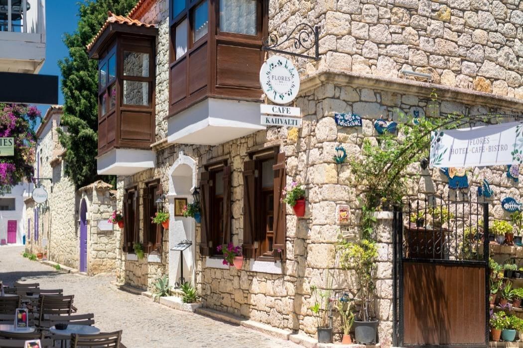 Flores Hotel Alacatı