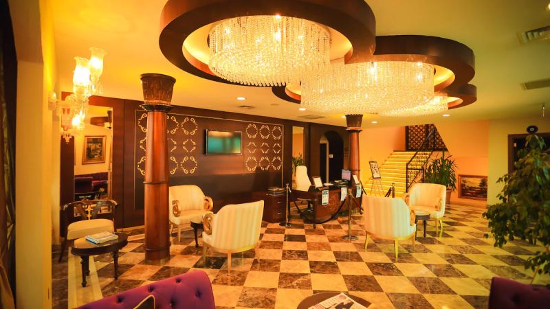 Kronos Hotel