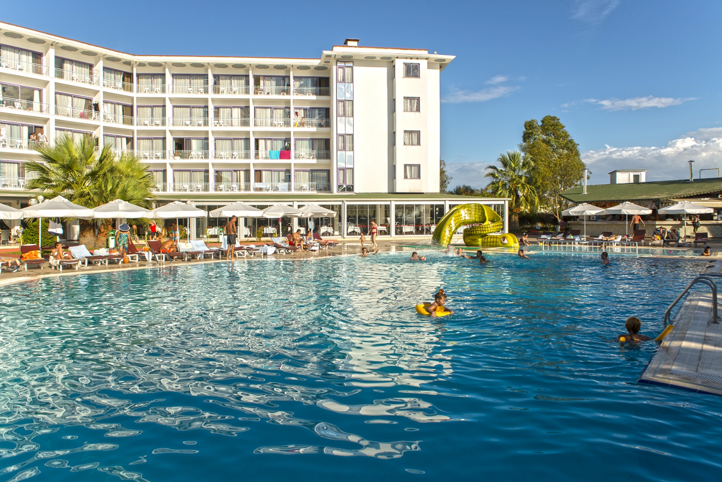 Le Monde Beach Resort Spa