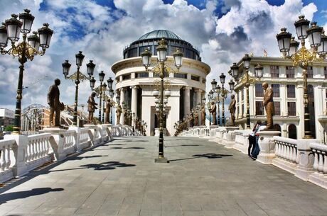 Balkanlar Rüyası Ajet Havayolları İle (İzmir Hareketli)