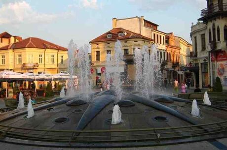 Otobüslü Balkan Rüyası Turu (İzmir Hareketli)
