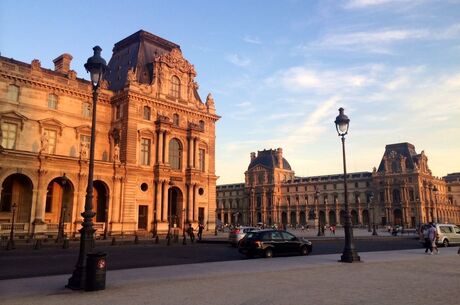 Görkemli Benelüx Sunexpress Havayolları İle (İzmir Hareketli)