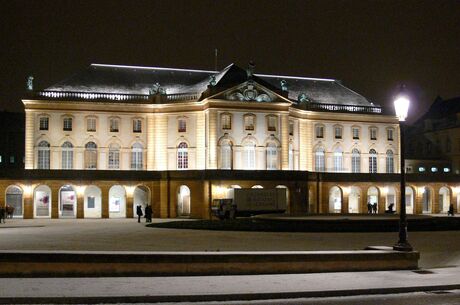 Görkemli Benelüx Sunexpress Havayolları İle (İzmir Hareketli)