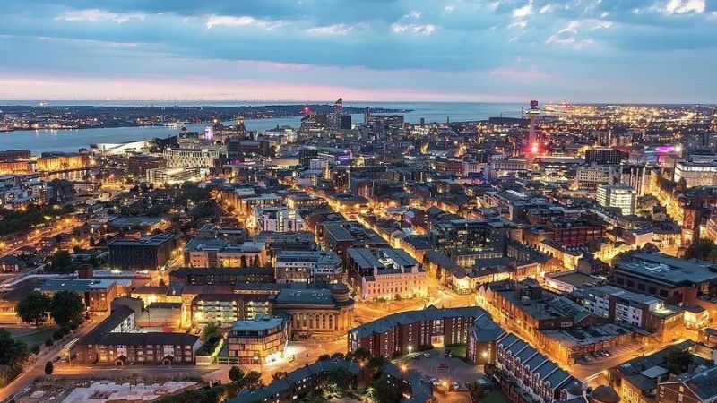 Baştanbaşa Büyük Britanya Pegasus Havayolları İle (İstanbul Hareketli)