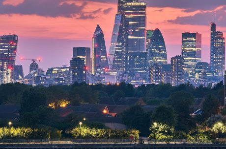 Baştanbaşa Büyük Britanya Pegasus Havayolları İle (İstanbul Hareketli)