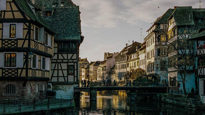 Görkemli Rüya Üçgeni Sunexpress Havayolları İle (İzmir Hareketli)