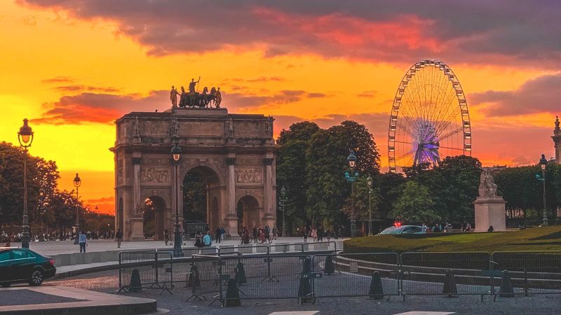 Mega Benelüks Paris Colmar Köln Turu Sunexpress İle (Izmir Hareketli)