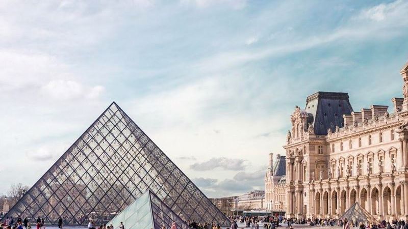 Benelüks Paris Almanya Rüyası (Izmir Hareketli)